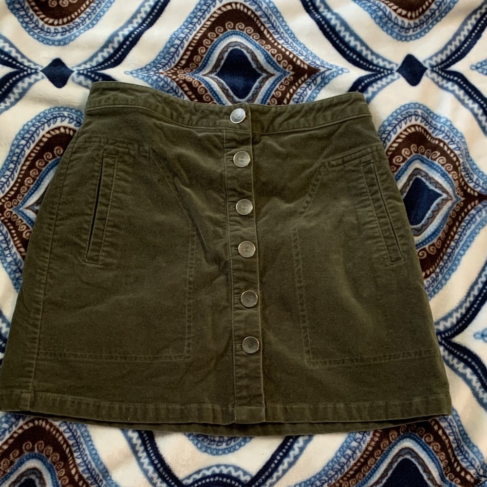 Forever 21 Dark Green Button-Down Mini Skirt